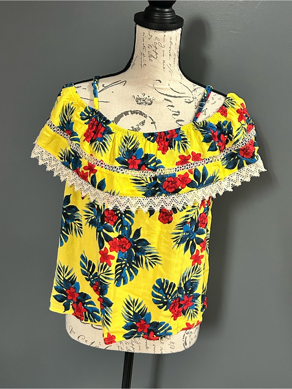Yellow Floral Off-Shoulder Ruffle Top - Picture 4 of 8